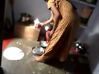 vid 20160717 pv0001 runkuta iup hindi 36 yrs superannuated partial to housewife aunty brindha fucked by the brush 40 yrs superannuated partial to retrench sex porn dusting