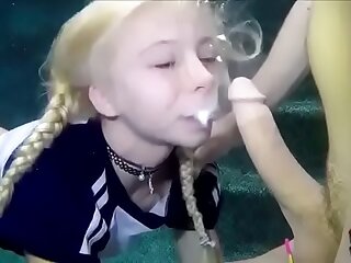 Cum my sister-in-law mouth under water
